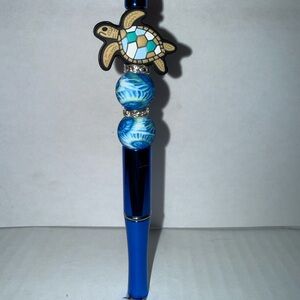 Handmade Beaded Pen- Blue Sea Turtle Design with silicone beads